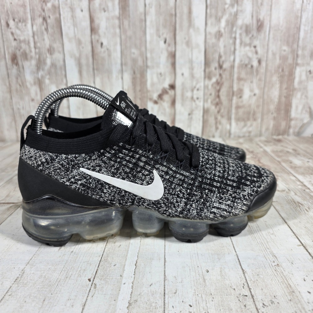 Nike Air VaporMax Flyknit 3 Oreo Black White AJ6910-001 Womens 7 Sneaker